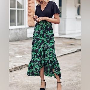 🆕  Long Short Sleeve V Neck Boho Floral Print Dress